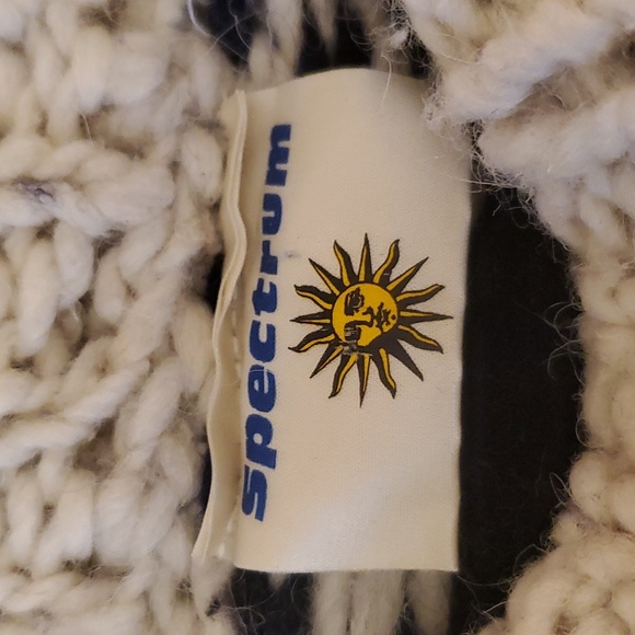 Unisex wool Fisherman's sweater. - Picture 2 of 7